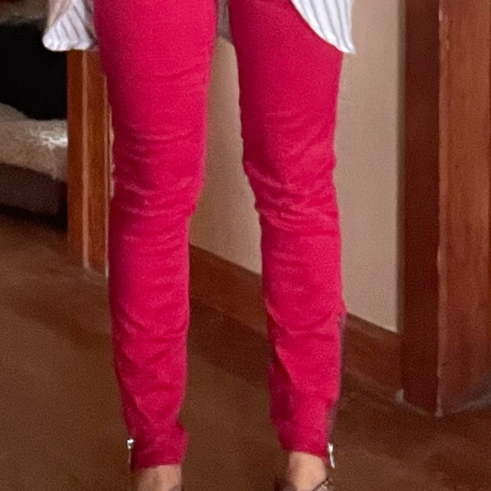 Aeropostale red stretchy skinny jeans/jegging - size 2 - zip accent